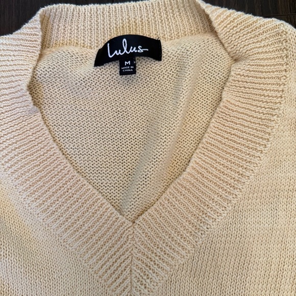 Lulus Just a Moment Light Yellow V-Neck Cropped Sweater - Picture 4 of 5